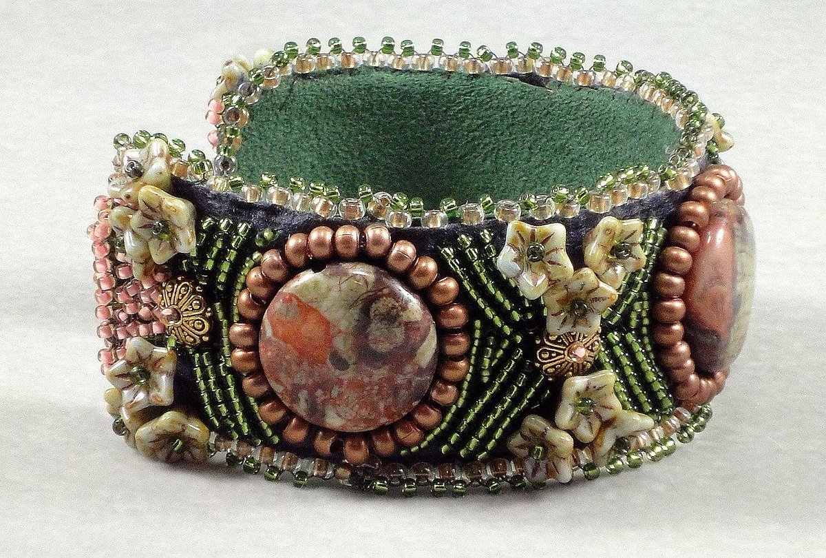 DesignedbyVal's tweet photo. Peacock Vista Jasper Cuff, Bead Embroidered Cuff, https://t.co/CFdaMrWyNC #jewelryonetsy #EmbroideredCuff http://t.co/h8yvo0RzOV