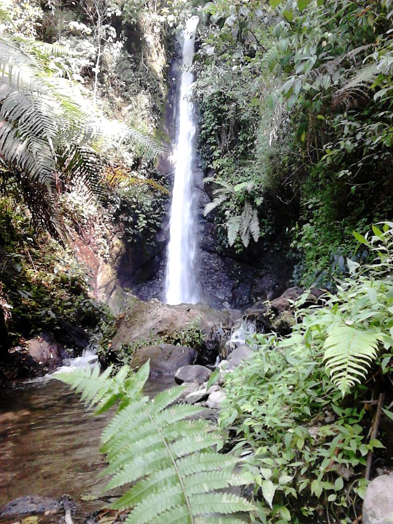 #curug_walet #salengge #desa_citundu
<a href="/YVMLP/">milozovic</a> 
<a href="/ExploreKuningan/">#Explore_kuningan </a>