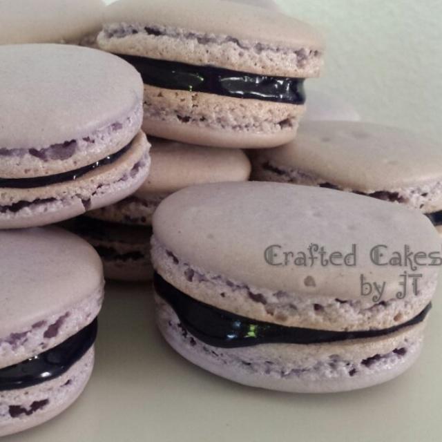 Salted caramel macarons! #macarons #yesplease