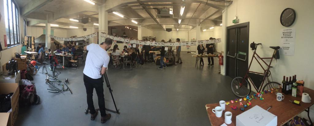 CarolCooke_44's tweet image. Let the hacking begin! #cyclehackgla  #cyclehack @cyclehackgla