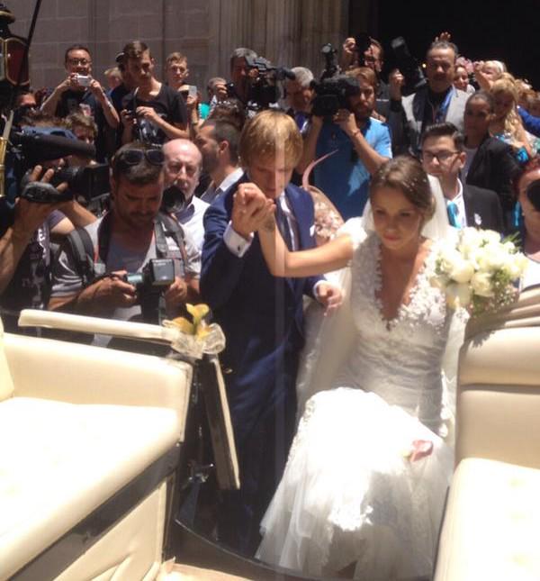 Rakitic Gets Married To Raquel Mauri Soccernet Ng