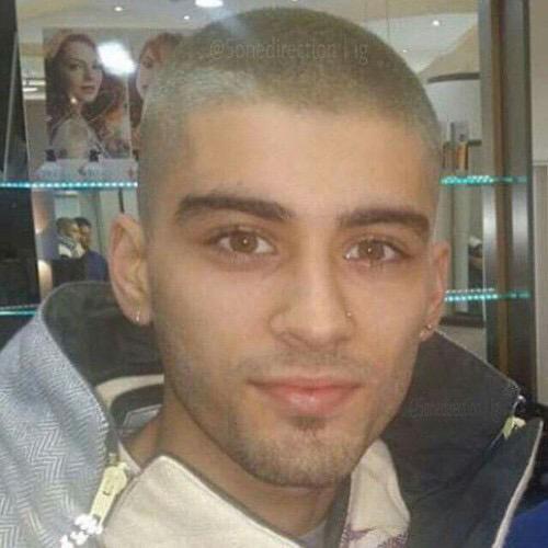 flpaps's tweet image. The white haired wonder @umitszayn out in London. Feeling that look on him! 📷