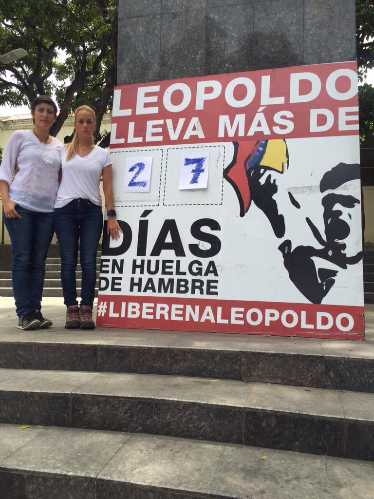 liliantintori's tweet photo. Leopoldo lleva 27 días en huelga de hambre y 16 meses privado de su Libertad para que los demás podamos tenerla! http://t.co/Glmjl58Zv0