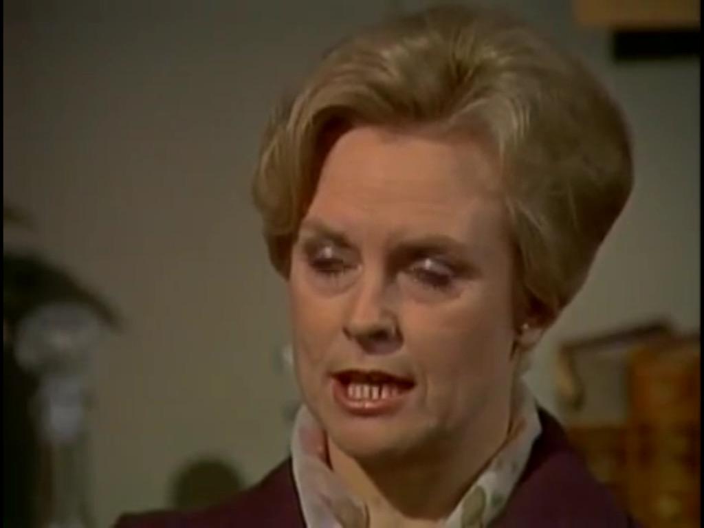 patsykingfans's tweet image. Lizzie faces Erica's wrath after forging her signature for work release