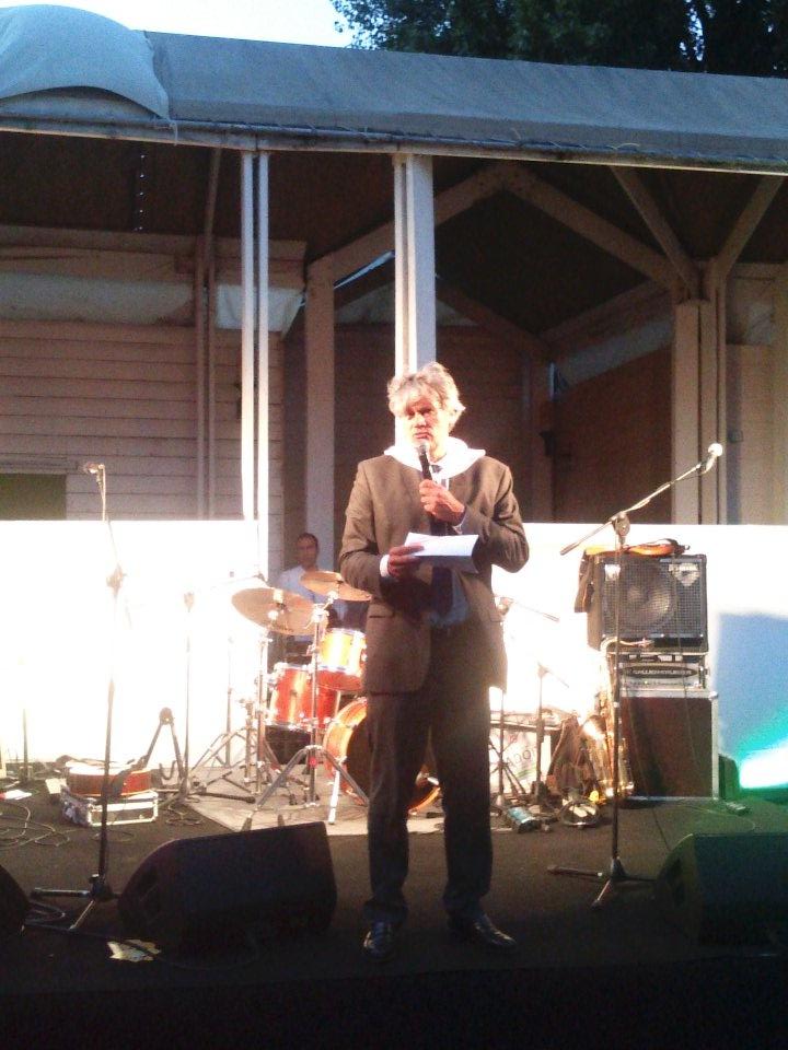 Agri_Gouv's tweet photo. #LT @SLeFoll inaugure la #grandetablee en direct de #Milan à l'occasion de l'@Expo2015Milano cc @FranceExpo2015 http://t.co/1ggBC9wfeN