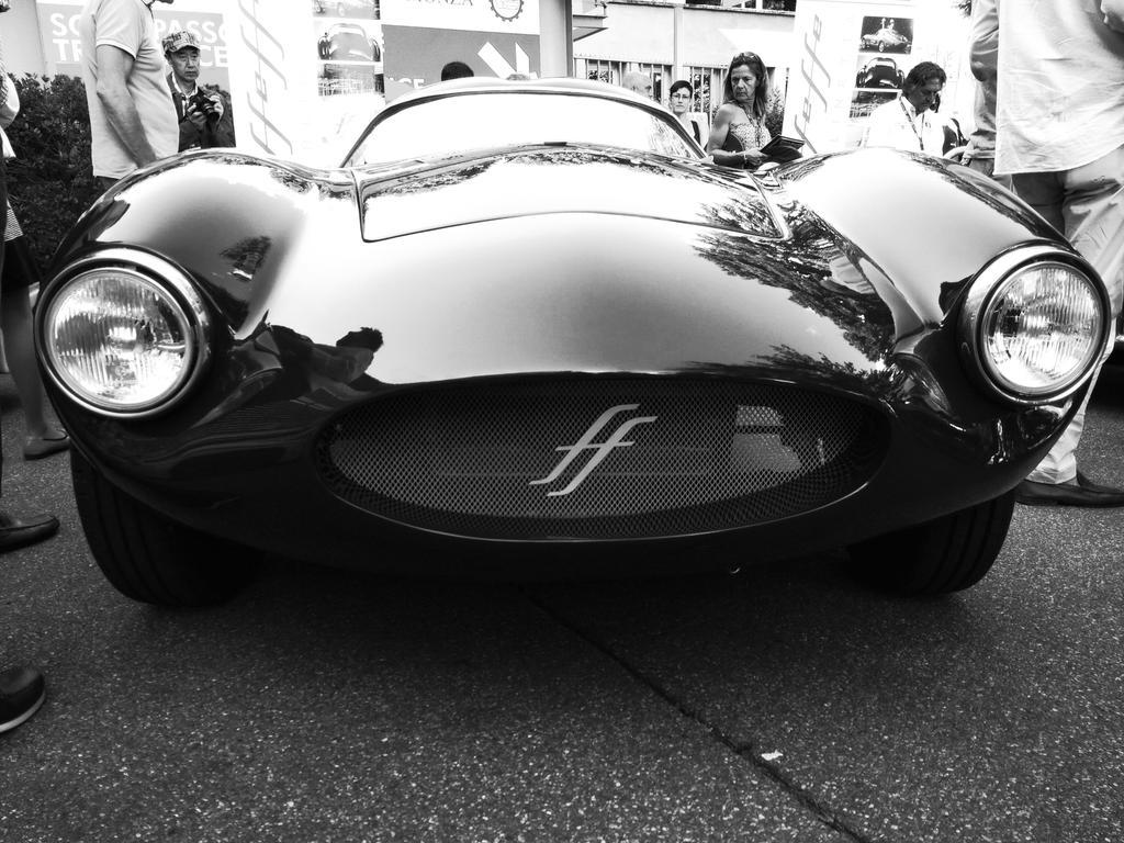 Cavallivapore's tweet photo. #effeffecars fantastica linea e progettazione moderna made in Italy http://t.co/z6HXU4aG1X