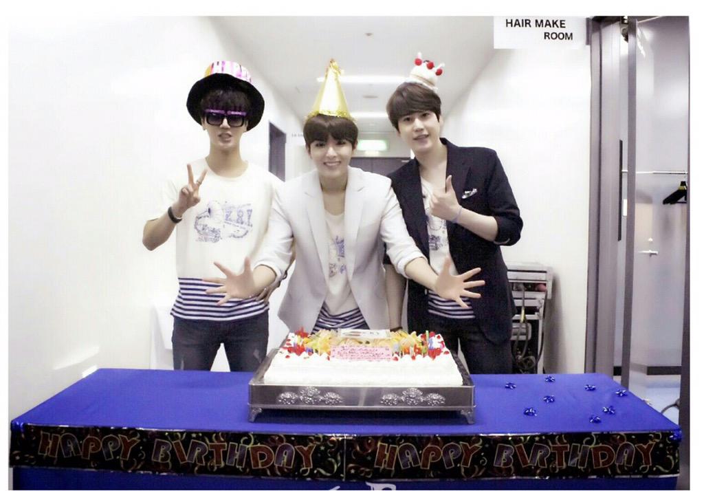 *K.R.Y Happy Birthday Kim Ryeowook ^___^ 