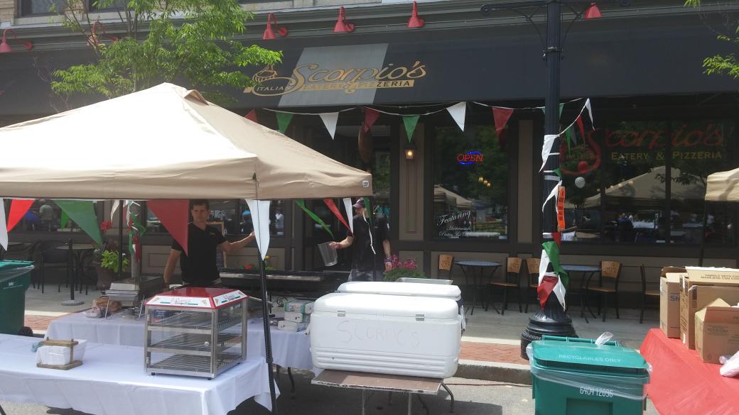 parchedpainter's tweet photo. Come down to Attleboro center today! We will be there 12 to 5pm. Food, arts, music and more. http://t.co/XunGOld4ud