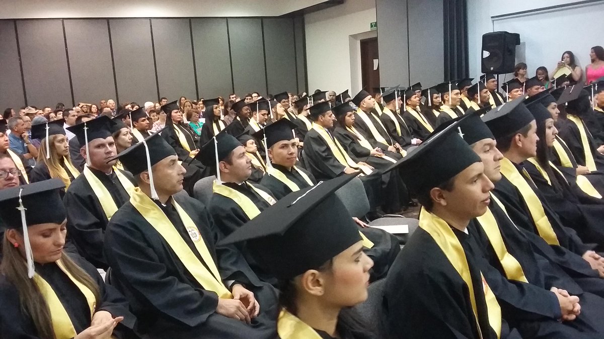 Inés Guerrero G.UNAD på Twitter: "Grados CCAV del Eje Cafetero  Felicitaciones a los nuevos Profesionales http://t.co/OeXl7sBGHz"
