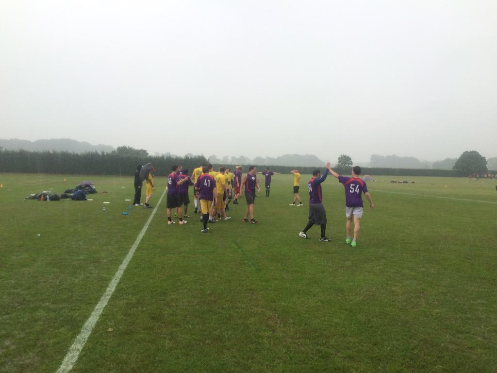 Big win for curve 2 in monsoon conditions 13-5 over <a href="/BournemouthHeat/">Bournemouth Heat</a> #ukut2 Chris with some lovely puts #motm