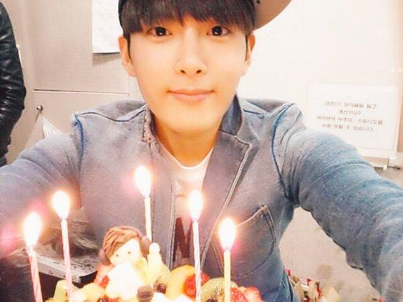 Happy birthday Kim Ryeowook
Little Pea Lovely    