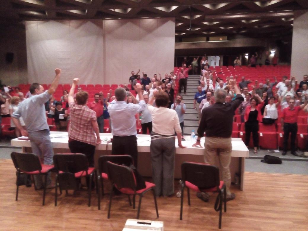 IS_psoeex's tweet image. Terminada la #AsambleaFederalIS nos despedimos entonando la Internacional Socialista. Gran jornada!!