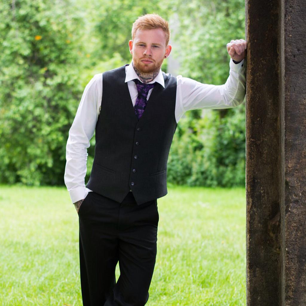 David_T_Model's tweet photo. Column pic http://t.co/M2AW1KwbMJ