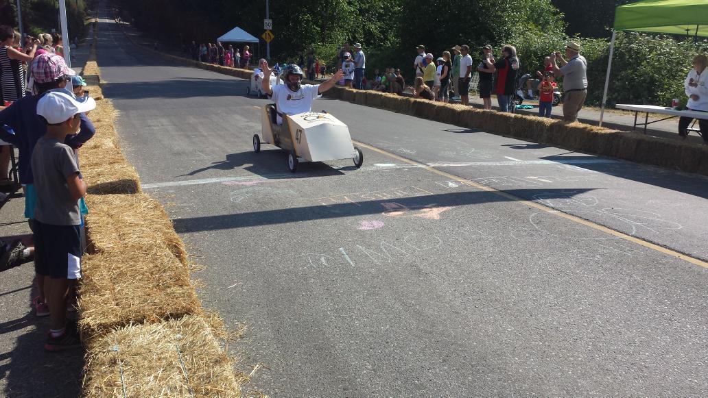 HenryBraun_'s tweet photo. #Abbotsford wins the Mayors Challenge at the #MissionSoapBox race in #MissionBC! Film at 11:00 ;) http://t.co/3bTGeSh78M