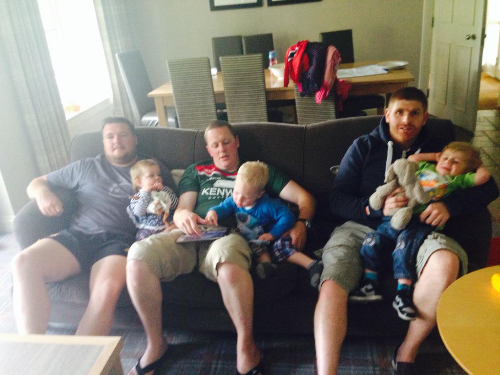 dawnp79's tweet photo. @j_kim_carr @lynnejc85 daddy day care!! http://t.co/QTjADzNt33