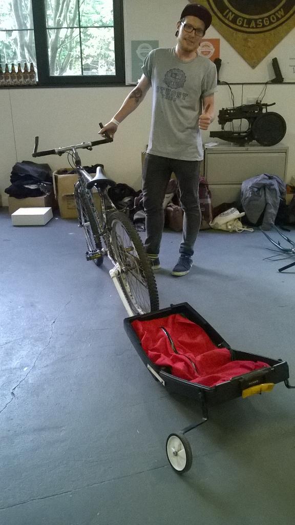 matt_p_davis's tweet image. @cyclehackgla amazing prototype backpack unfolds into a trailer!!! #frolly? #sustransreporting #cyclehackgla