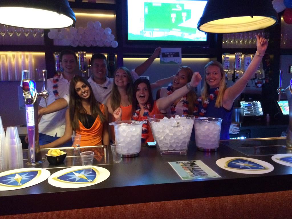 #hollandse #avond #party stemming zit er al goed in! Om 22.30 eerste optreden van Danny Canters