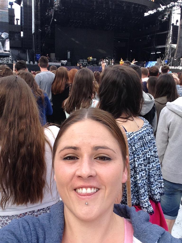 jreid09's tweet photo. #thescriptselfie http://t.co/A73WZtTv3G