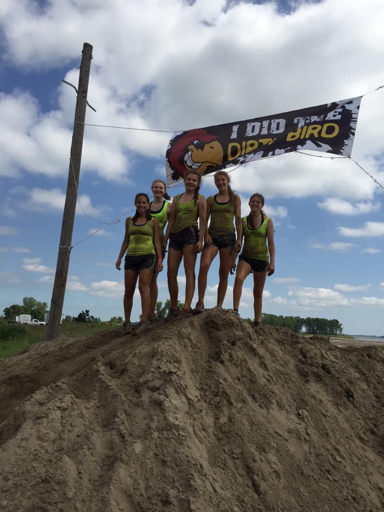 JessicaRenae21's tweet photo. #MUDRUN2015 #dirtybirds @taylorkelley16 http://t.co/A7rvsqnlKq