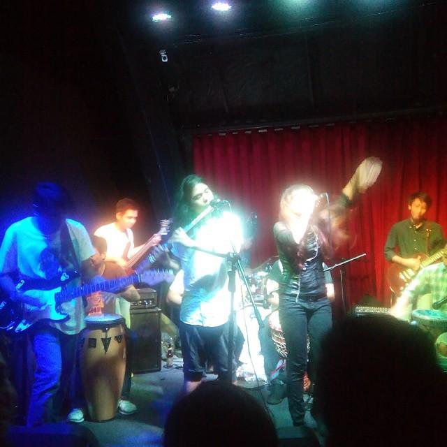 ronnotthedj's tweet image. Diggin&apos; some world music fr. #Dayaw , my #CubixCube is still alive thanks to my #ZenPower powerbank from @asusph