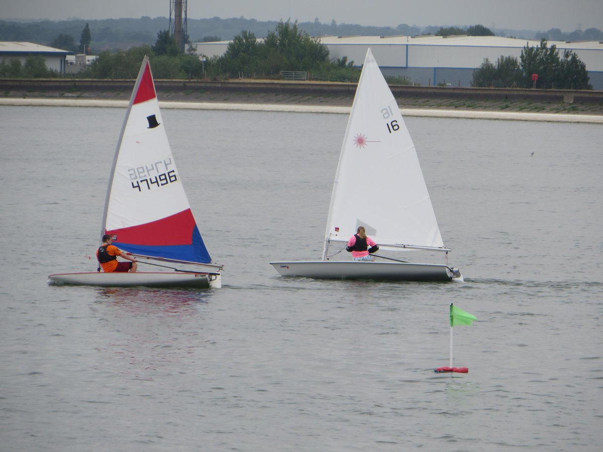 MogsTwenty's tweet image. @JoolzF98 thrilled to come 3rd in this race @SYMSailingClub @HaveringActive #HaveringHurricanes @LdnYouthGames