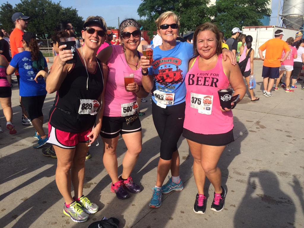 Cyclingexpat's tweet photo. Another great event @NoLabelBrewCo! 1st Street 5K done and sipping a cold beer by 0830! #beerforbreakfast #runintexas http://t.co/xKKFQlgY6r