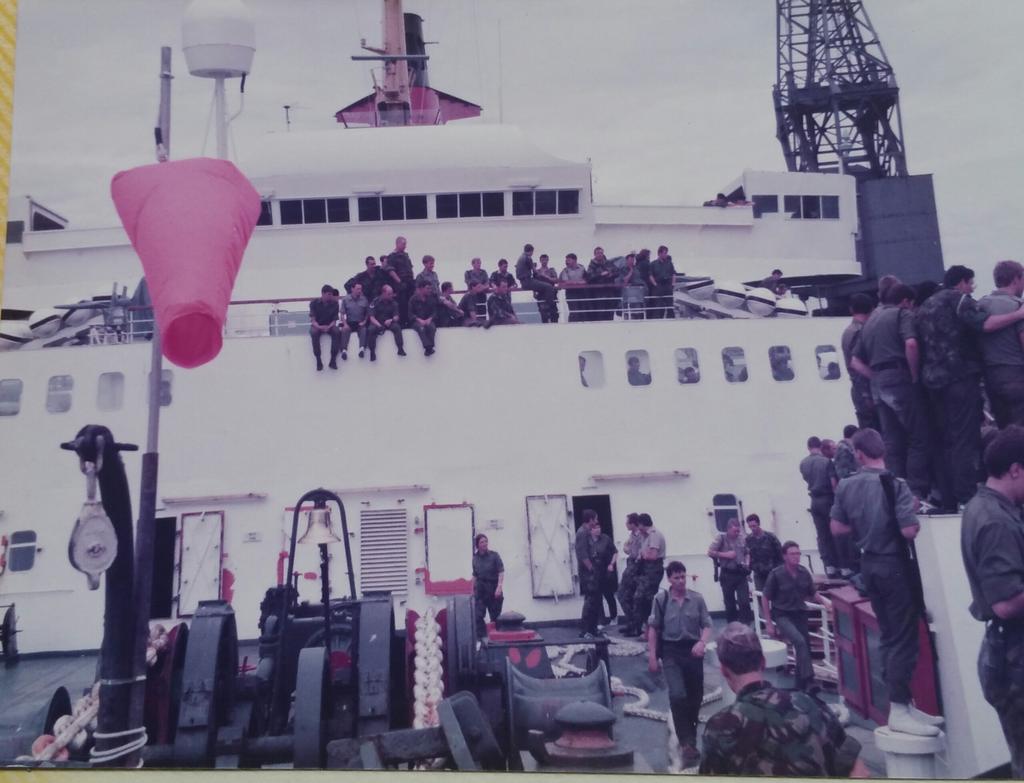 CH9sR2aWEAA1Zbz.jpg:large