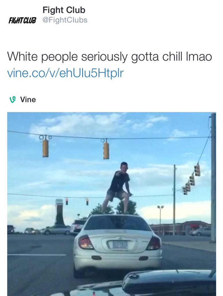 JessCarter675's tweet photo. .@Fightciubs is like the World Star of Twitter Accounts 😂💀 They post the Funniest Shit you HAVE to go Follow them Fam http://t.co/U3WWUDJ0AQ