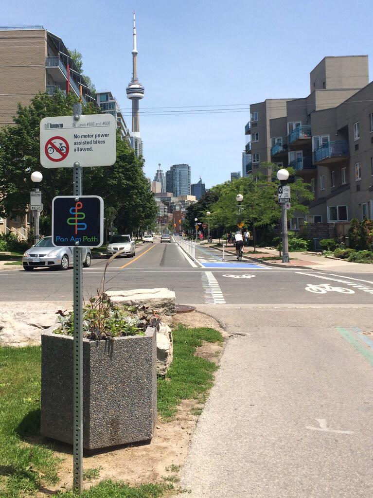 CatchingHeather's tweet image. Loving the changes to #QueensQuay and the new #PanAmPath. @TO2015 @HarbourfrontTO #Toronto #NewQueensQuay