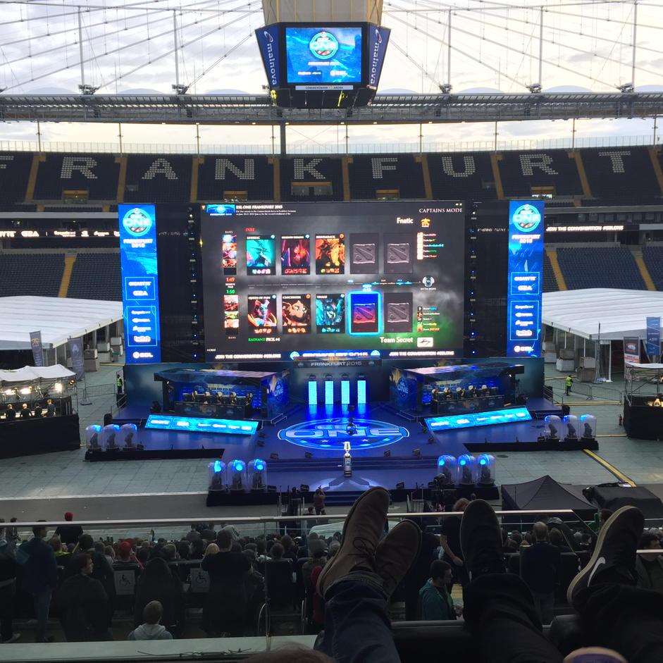 Can't get a much better seat than this. #eslone #teamsecret
