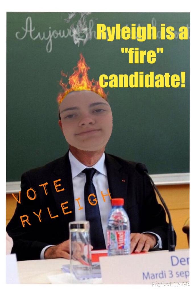 rylaaaaay's tweet photo. Considering I quite literally catch on fire, this is only fitting for my campaigning #VoteRyleigh2k15 http://t.co/2inGJPlvBf