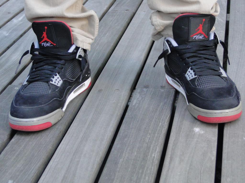 seattlesneakerz's tweet photo. 🚷bred 4s🚷 #heat #fire #kotd #yoanty #sintb #black #red #jordan4s #beaters http://t.co/eaQvCpOpB3