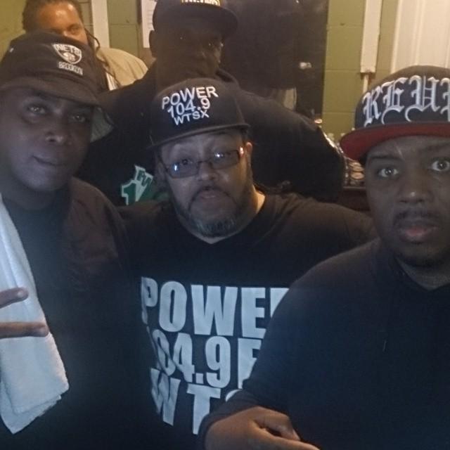 M_U_S_I_C_news's tweet photo. @power1049wtsx : https://t.co/m8kJqmuyBS | OG legends #EPMD's own @pmdofepmd & @iamericksermon meet #UncleBoogie &β¦ http://t.co/wc8LXVYo4f