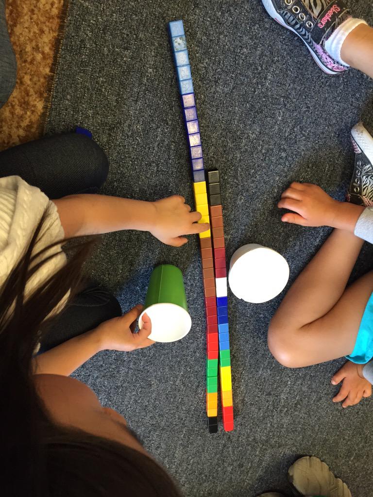 jnovakowski_'s tweet photo. Comparing how many cubes our containers will hold with the Ks at Quilchena. #sd38mathandscience #sd38 http://t.co/OQMnV3A2Pc
