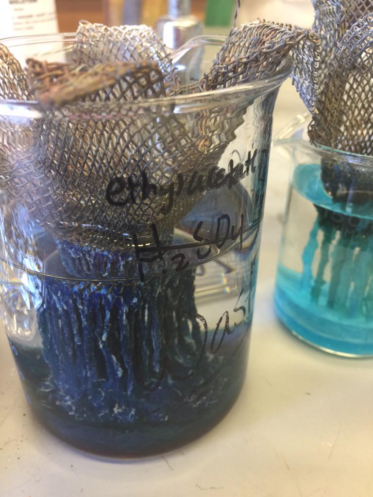 MsCrainium's tweet image. Chemistry is Art!! #showmeyourscience #showmeyoursummer #cobbscience @brenda_roth #cobbchat