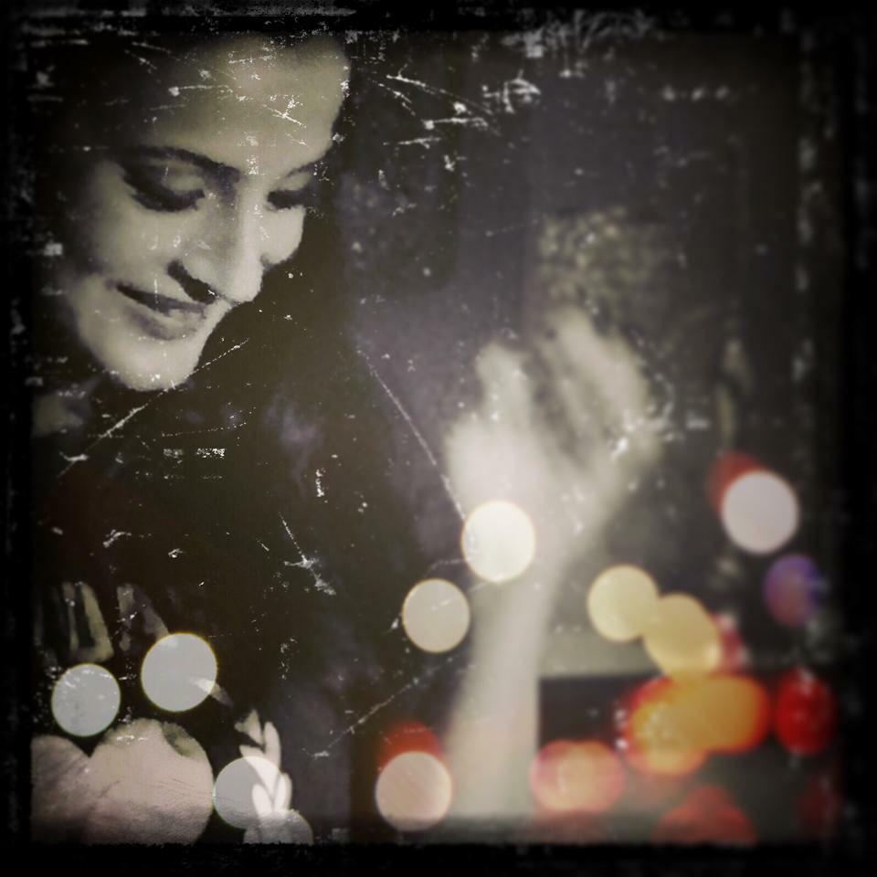 Happy Birthday Ameesha . May this year be a super duper one for you :) 