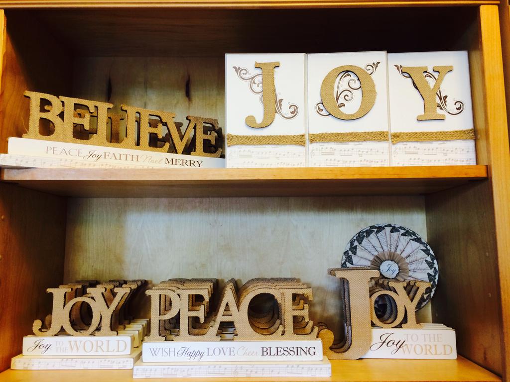 express_leth's tweet photo. Huge savings on seasonal items! 50% off all #Christmas, #Halloween and #Fall stock! #sale #yql http://t.co/OFlFxCUsFu