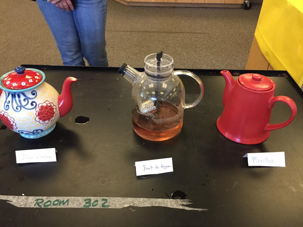 DRSKRES_SDT's tweet photo. @MaryvaleES 4th Grade French Tea Party!! It was a "tea"riffic time!! http://t.co/vCz5Q1OD2o