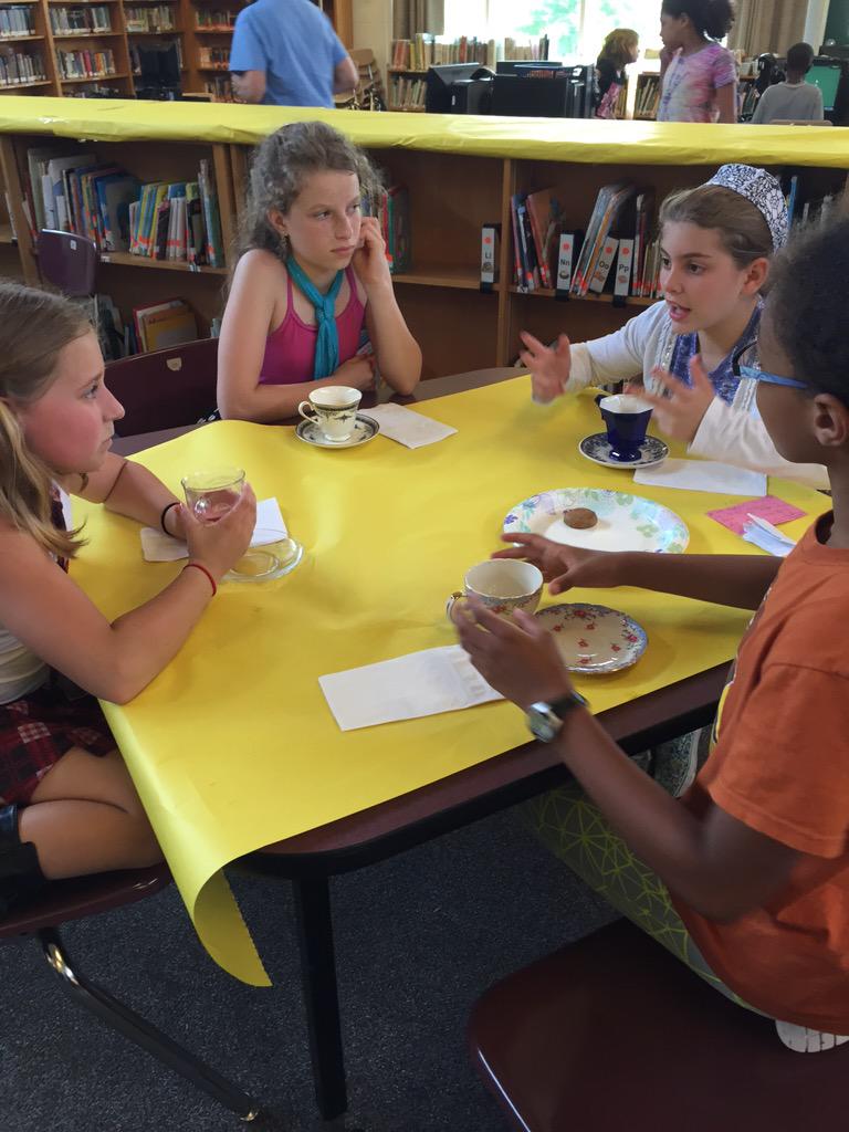 DRSKRES_SDT's tweet photo. @MaryvaleES 4th Grade French Tea Party!! It was a "tea"riffic time!! http://t.co/vCz5Q1OD2o
