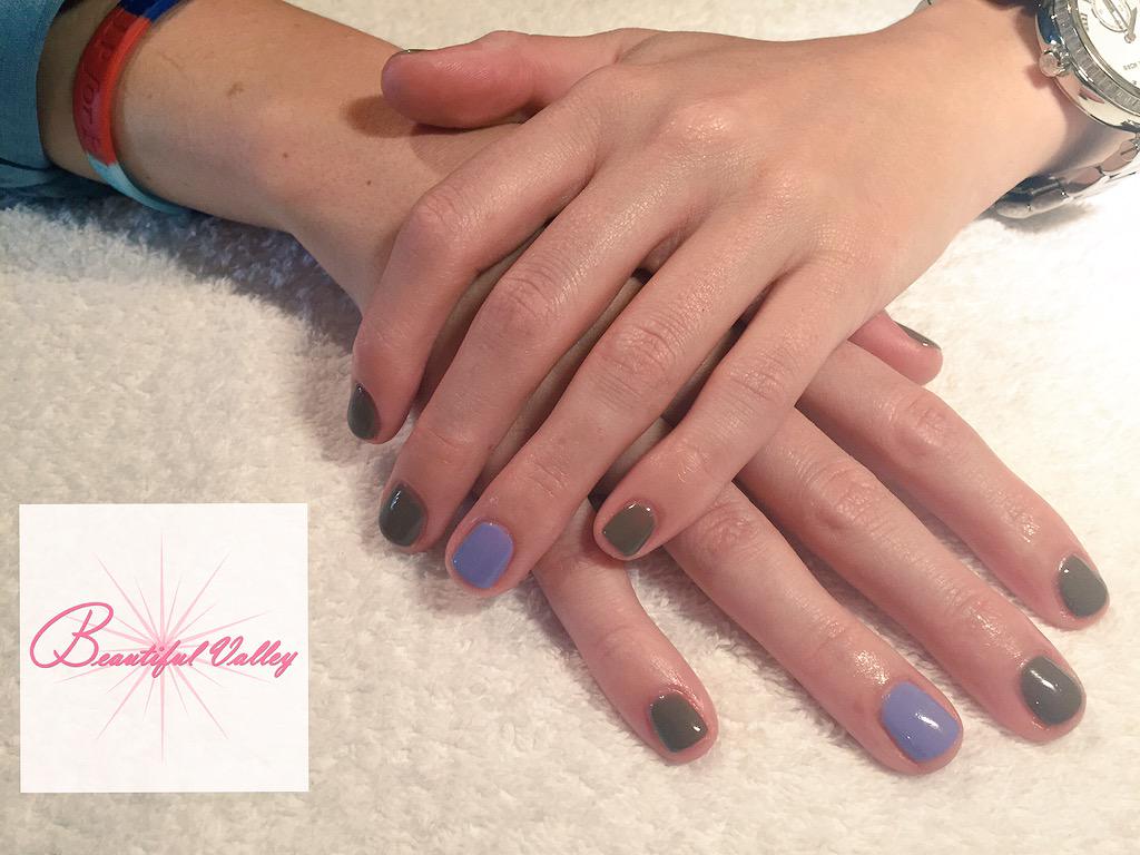 ValleyBeautiful's tweet photo. Lexi with #Rubble and #WisteriaHaze mixing it up a bit today! #cndnails http://t.co/aBLJTx2aqr