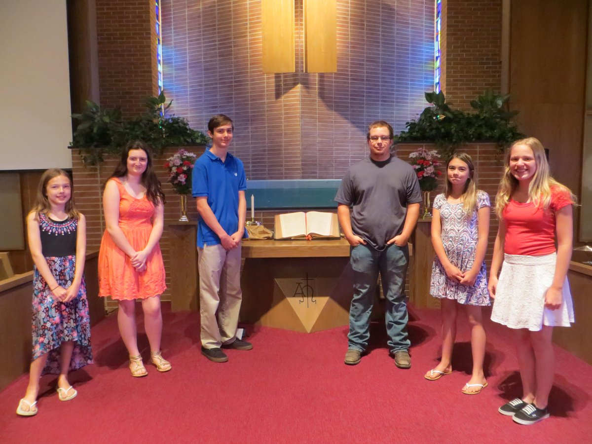 CodorusChurch's tweet image. Last week, 6 were baptized - an outward symbol of an inward cleansing - Thanks be to Jesus Christ, &amp;amp; glory to Him!