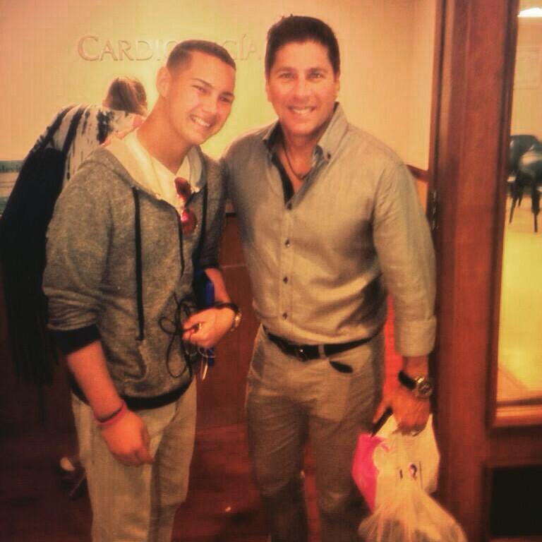 GabiitoMusik's tweet photo. Lo lograste otra vez gracias Dtb #OrgulloBoricua #raymondarrieta #DaVida  @raymondarrieta http://t.co/oJ0EUJTfcp