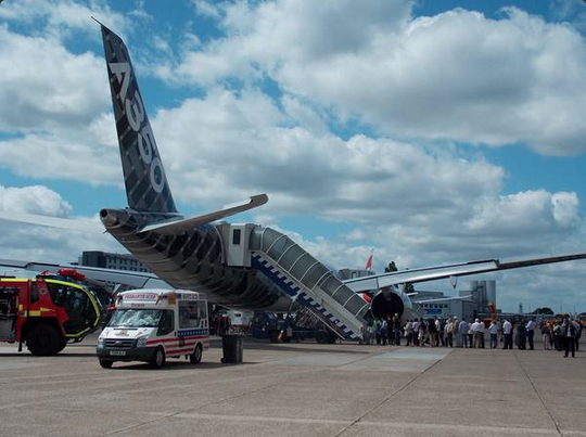 AirNavRadar's tweet photo. the @Airbus #A350 up close and personal at the @British_Airways #BAOpenDay   @NikPhillips666 @airlivenet  @A350fans http://t.co/ICMnJvbtPK