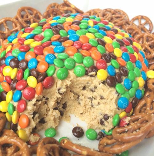 YummyImages's tweet photo. OMG Monster Cookie Dough Dip http://t.co/nsBWWrXJns