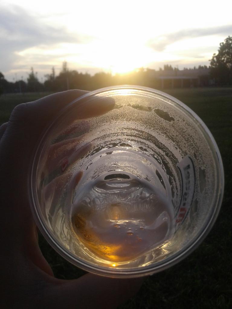 CrisQ_XD's tweet photo. Cerveceo http://t.co/e5nJ8hj8nz