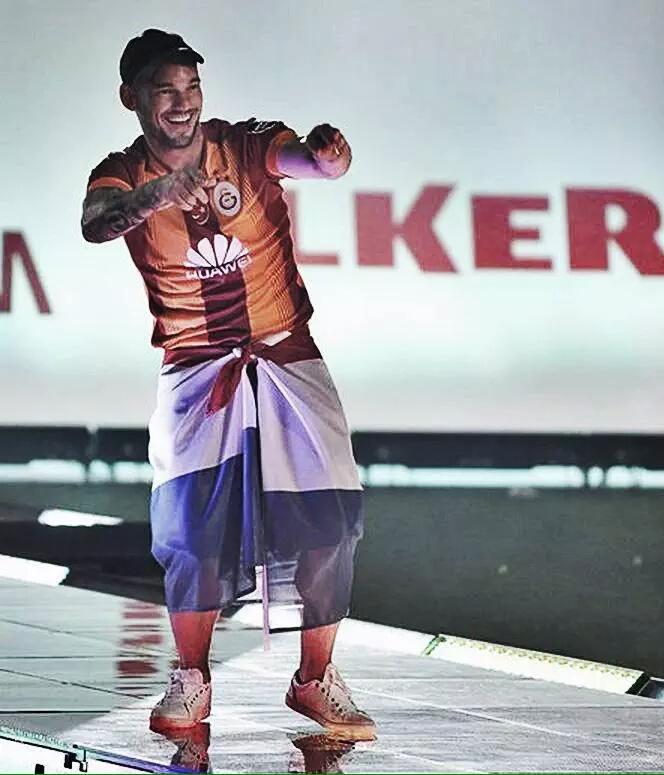 Happy Birthday Wesley Sneijder 
