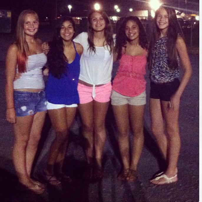 megancorbyxx's tweet photo. #NationalBestFriendDay #pt2 #alsothrowbacks http://t.co/DF04vJCIES