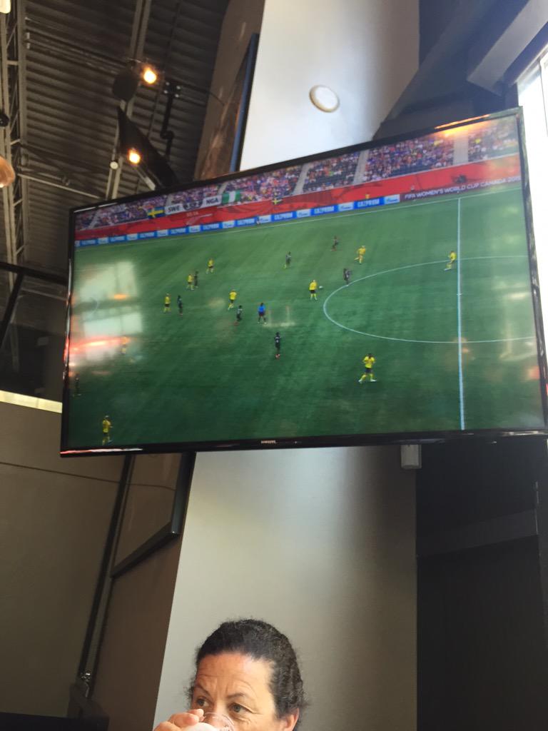 NickG10_'s tweet photo. In Canada, eating wings, watching Nigeria score on Sweden! #WWC2015 http://t.co/RAvAPfBKv6