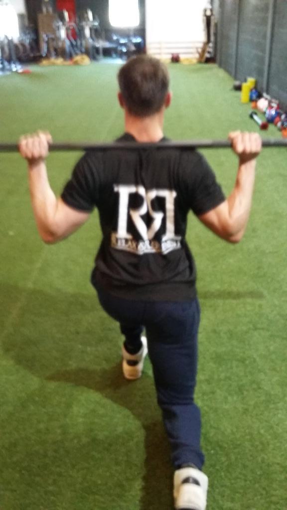 RelaxReplenish's tweet photo. Hit the gym today with one of my clients @RossMcGoo he's 2 weeks out of #ukbff #relaxandreplenish #sportsmassage http://t.co/ZfAx7eRT3I