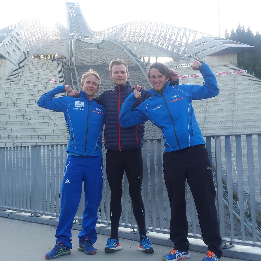 Hestesandal's tweet photo. Gutta fra KollenOpp leverte varene i trappeløpet i Holmenkollen i kveld!! #trappefolket #kollenopp #spreke #winners http://t.co/hiYnv0HyCF